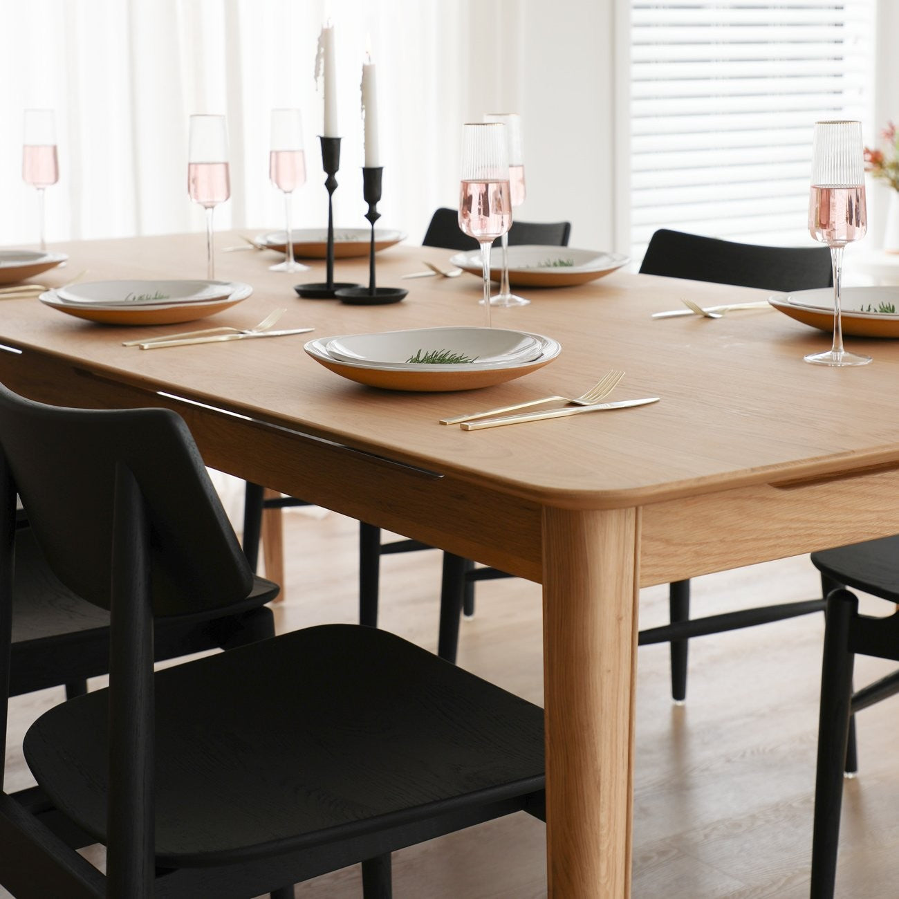 Rokke Dining Table - Oak