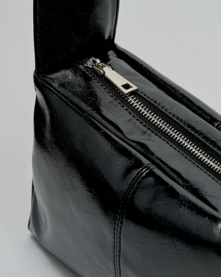 Luca Shoulder Bag - BLACK GLOSSY  CRINKLE