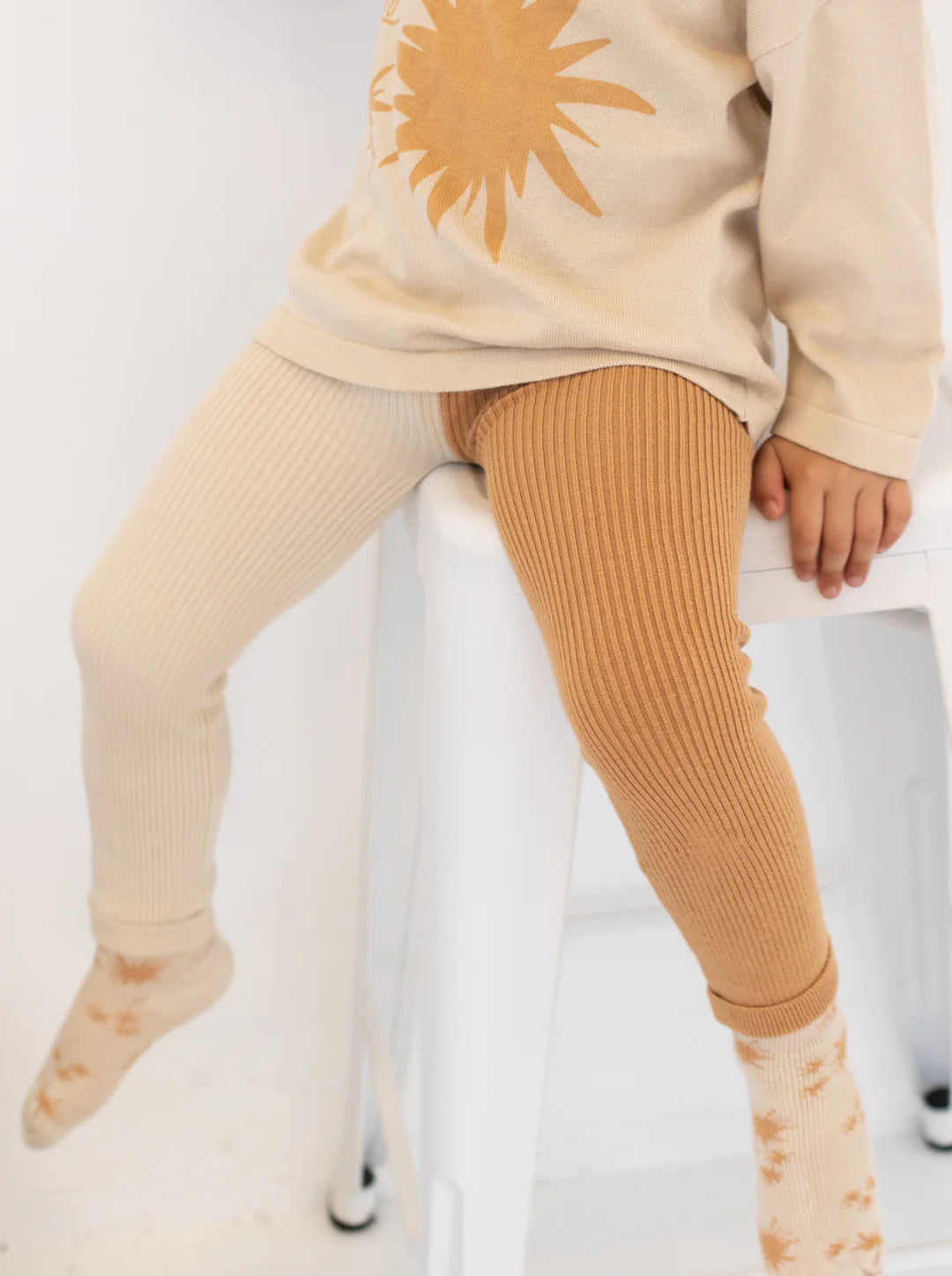 SOCKS | FLARE (LATTE)